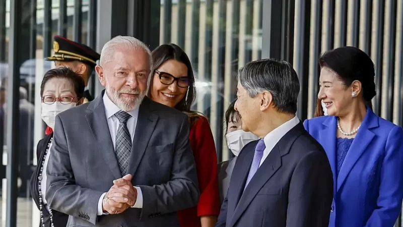 Lula se reúne com imperador do Japão e solicita compromisso na COP 30