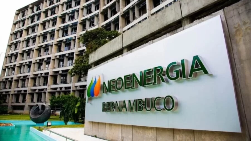 Trabalhadores da Neoenergia Pernambuco exigem reajuste salarial