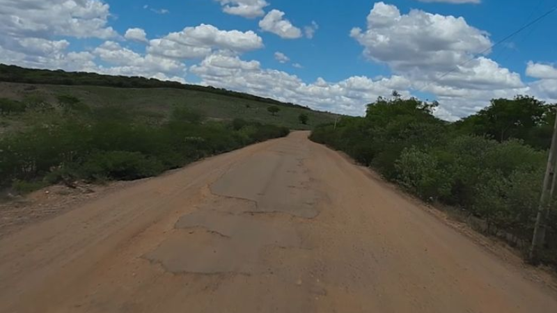 Estrada do Carmo-PE abandono absoluto