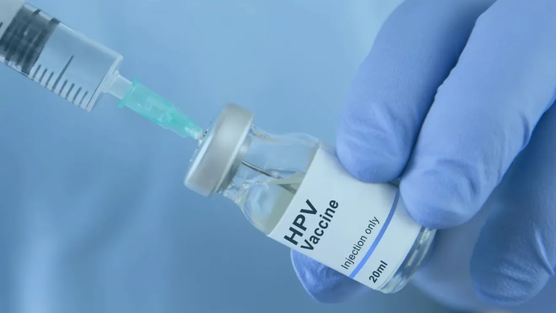 Governo amplia prazo da vacinação contra o HPV para jovens de 15 a 19 anos