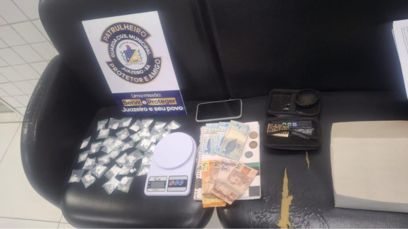 Suspeito de violência doméstica é preso com cocaína em Juazeiro