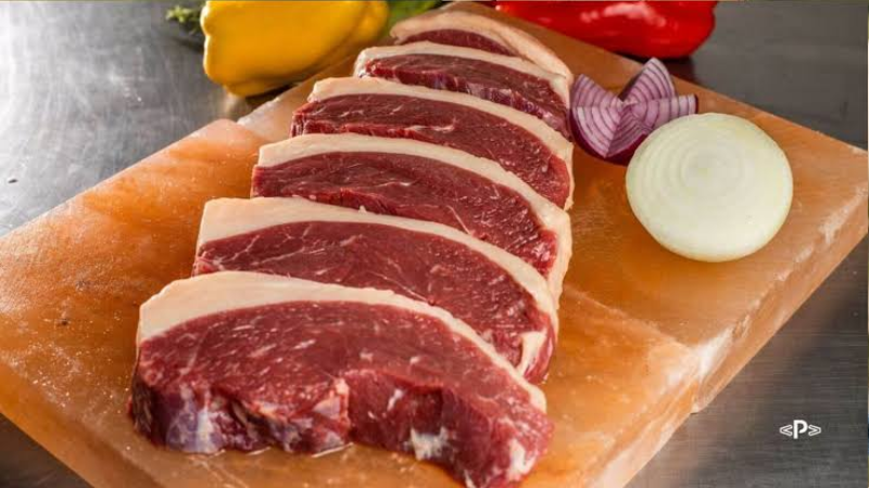 Tarifas e barreiras comerciais devem reduzir produção de carne bovina em 2026