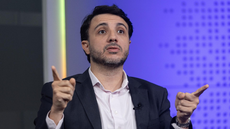 Renan Santos diz ver risco de interferência dos EUA nas eleições brasileiras