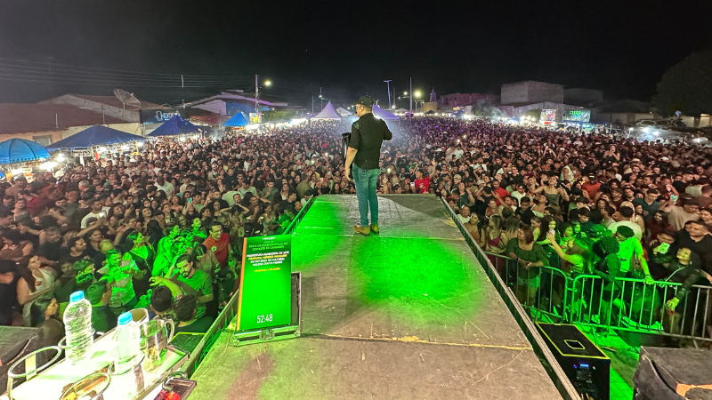 Tarcísio celebra primeira apresentação em Jatí na Festa da Independência