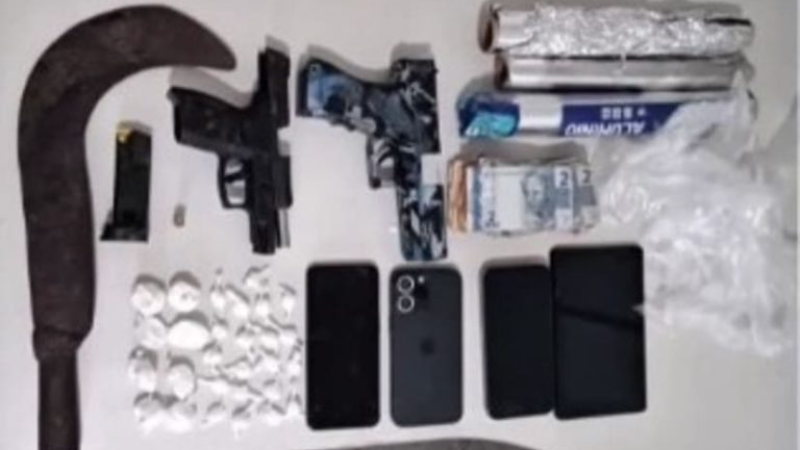 PM apreende pistola 9 mm, cocaína e foice após disparos em Salgueiro